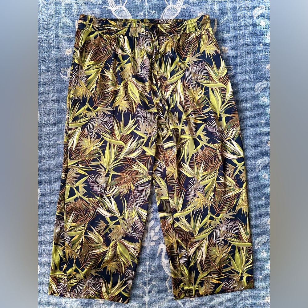 Rafaella Silky Black Tropical Leaf Print Drawstring Waist Pants